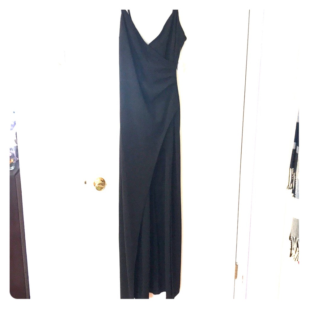 WINDSOR black cocktail dress and necklace